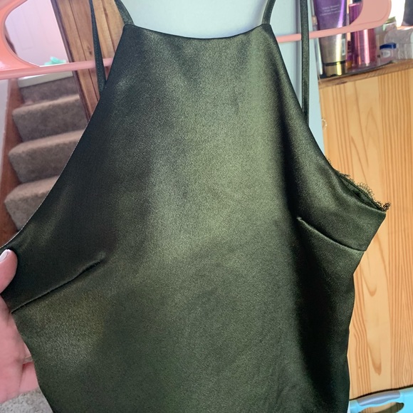 Gorgeous green tank top with lace button up back - Picture 3 of 11